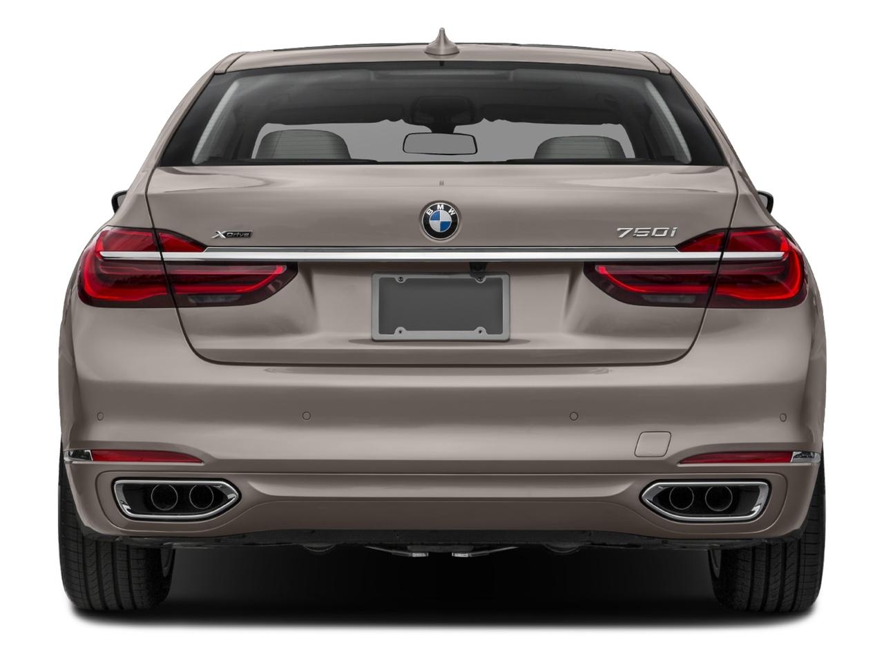 2018 BMW 750i Vehicle Photo in Saint Charles, IL 60174