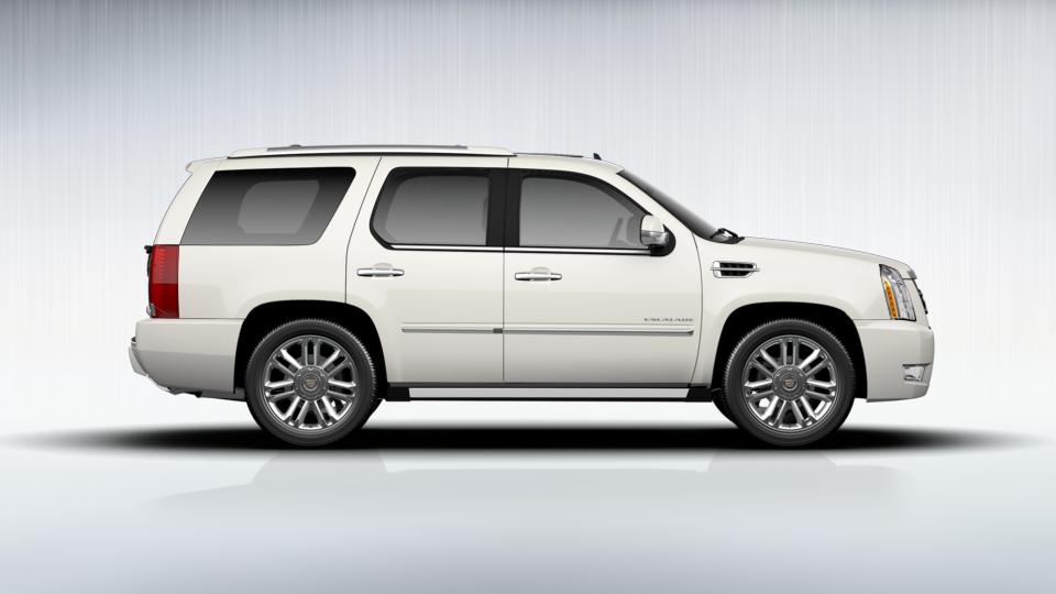 2012 Cadillac Escalade Vehicle Photo in GRAND BLANC, MI 48439-8139