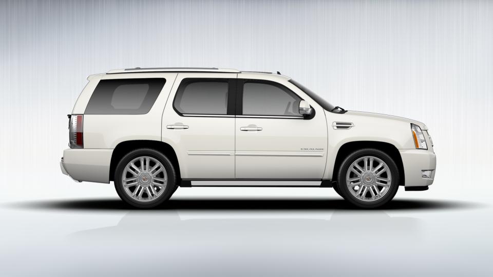 2012 Cadillac Escalade Vehicle Photo in NORWOOD, MA 02062-5222