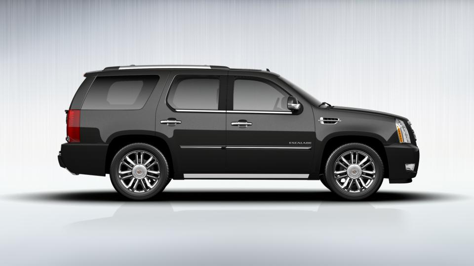 2013 Cadillac Escalade Vehicle Photo in KANSAS CITY, MO 64114-4545