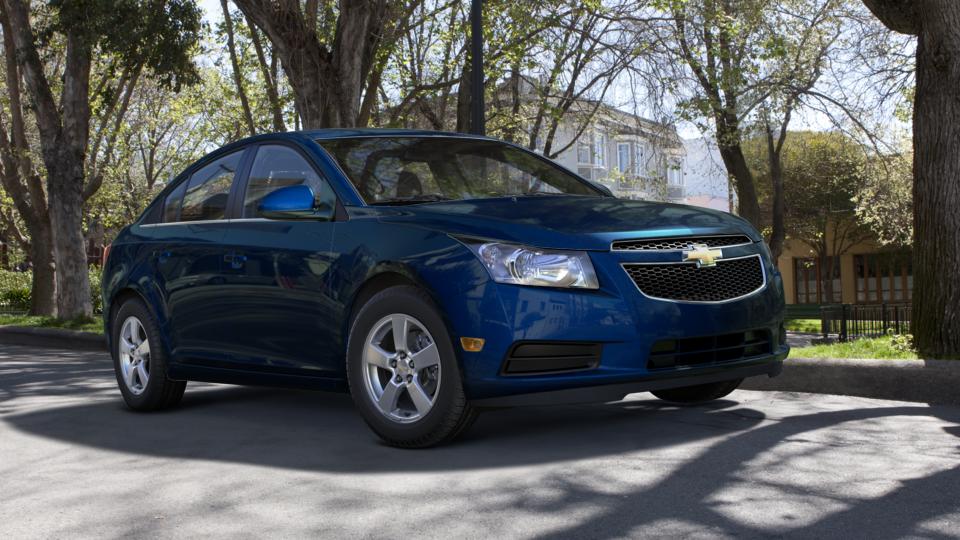 2013 Chevrolet Cruze Vehicle Photo in COLUMBIA, MO 65203-3903