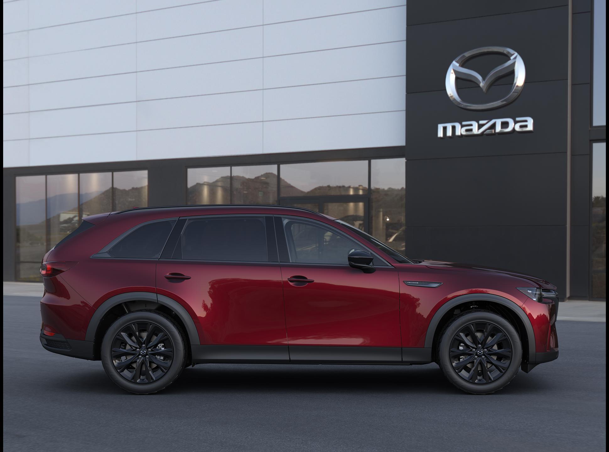 2025 Mazda CX-90 Vehicle Photo in Green Bay, WI 54304