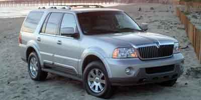 2004 Lincoln Navigator Vehicle Photo in OAK LAWN, IL 60453-2517