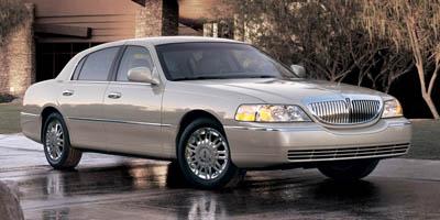 2006 Lincoln Town Car Vehicle Photo in Trevose, PA 19053