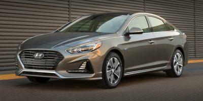 2019 Hyundai SONATA Hybrid Vehicle Photo in Green Bay, WI 54304