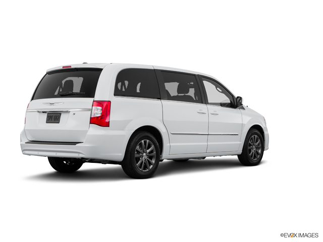 2016 Chrysler Town & Country Vehicle Photo in Lees Summit, MO 64086