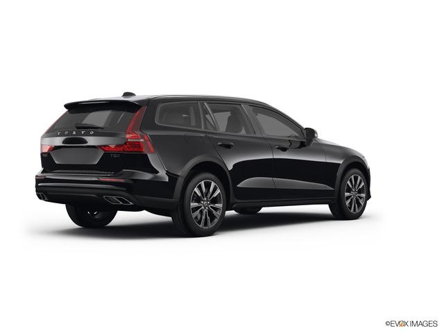 2022 Volvo V60 Cross Country Vehicle Photo in Trevose, PA 19053