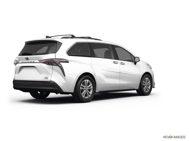 2022 Toyota Sienna Vehicle Photo in Trevose, PA 19053