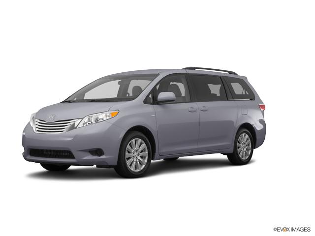 2017 Toyota Sienna Vehicle Photo in Trevose, PA 19053