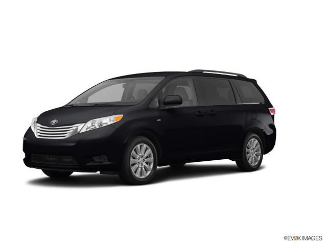 2017 Toyota Sienna Vehicle Photo in Trevose, PA 19053