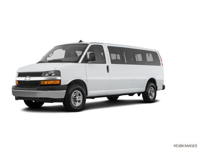 2019 Chevrolet Express Passenger Vehicle Photo in KANSAS CITY, MO 64114-4502