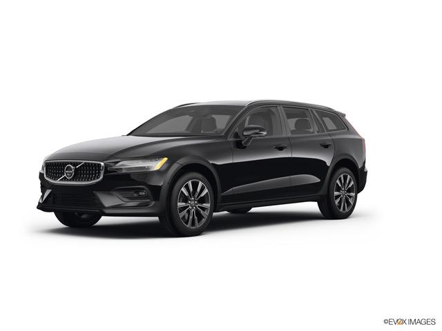 2022 Volvo V60 Cross Country Vehicle Photo in Trevose, PA 19053