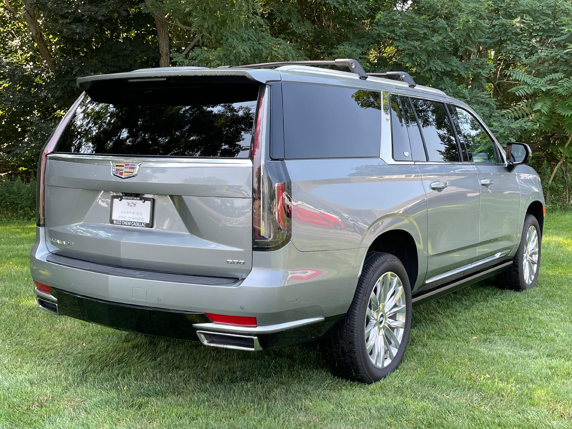 new 2023 Cadillac Escalade ESV car