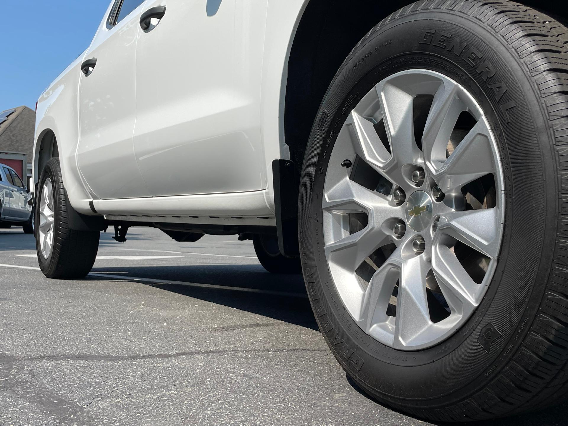 new 2021 Chevrolet Silverado 1500 car, priced at $37,995