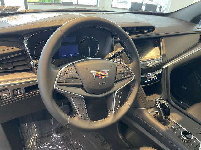 used 2025 Cadillac XT5 car, priced at $46,015