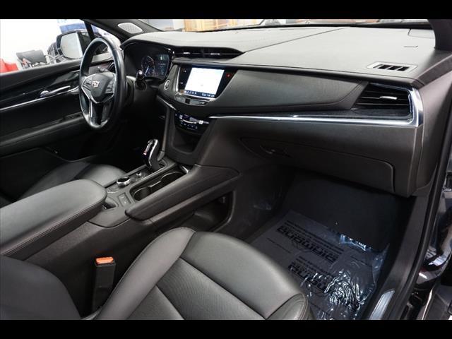 used 2023 Cadillac XT5 car, priced at $38,600