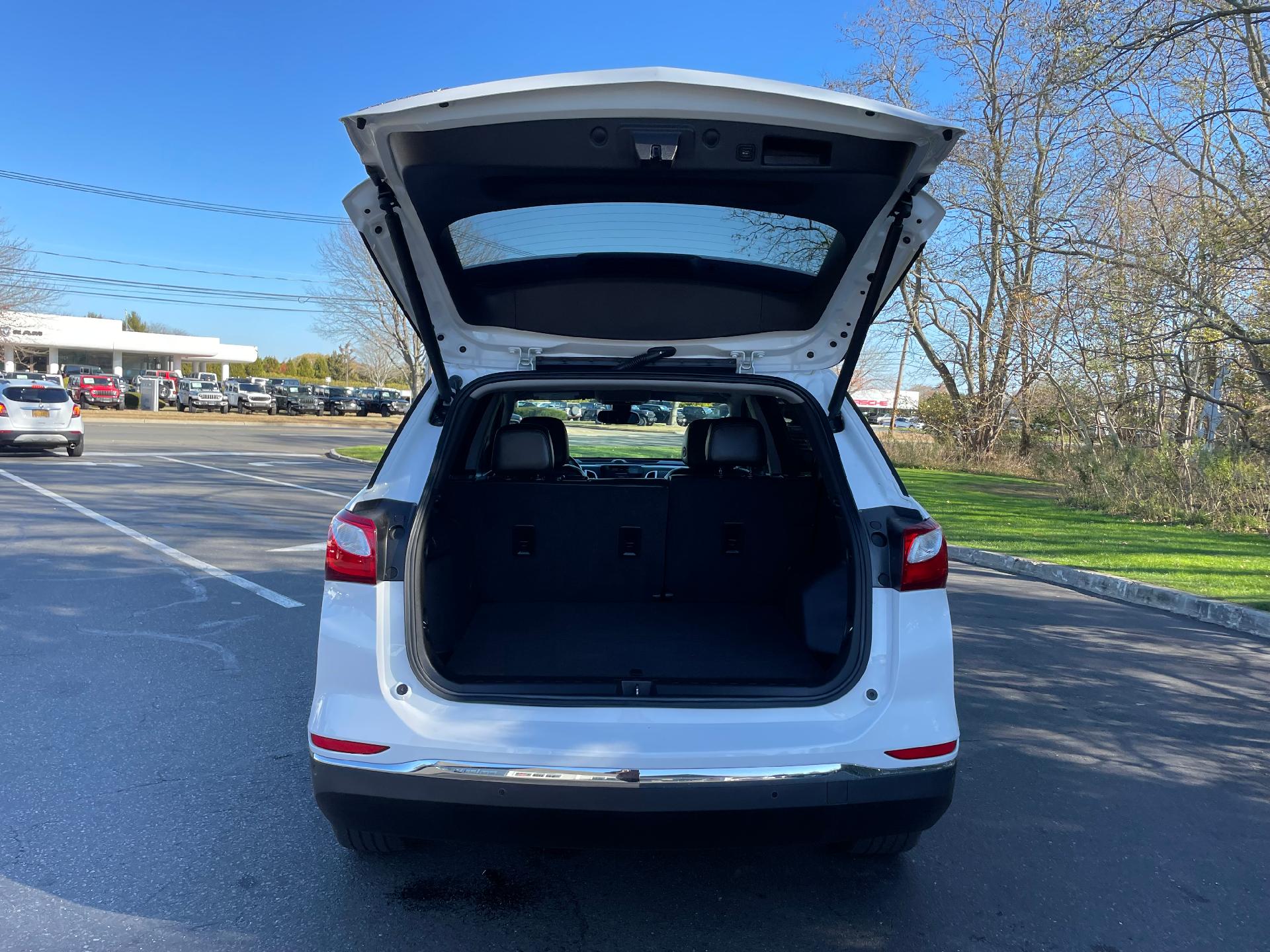 used 2021 Chevrolet Equinox car, priced at $27,995