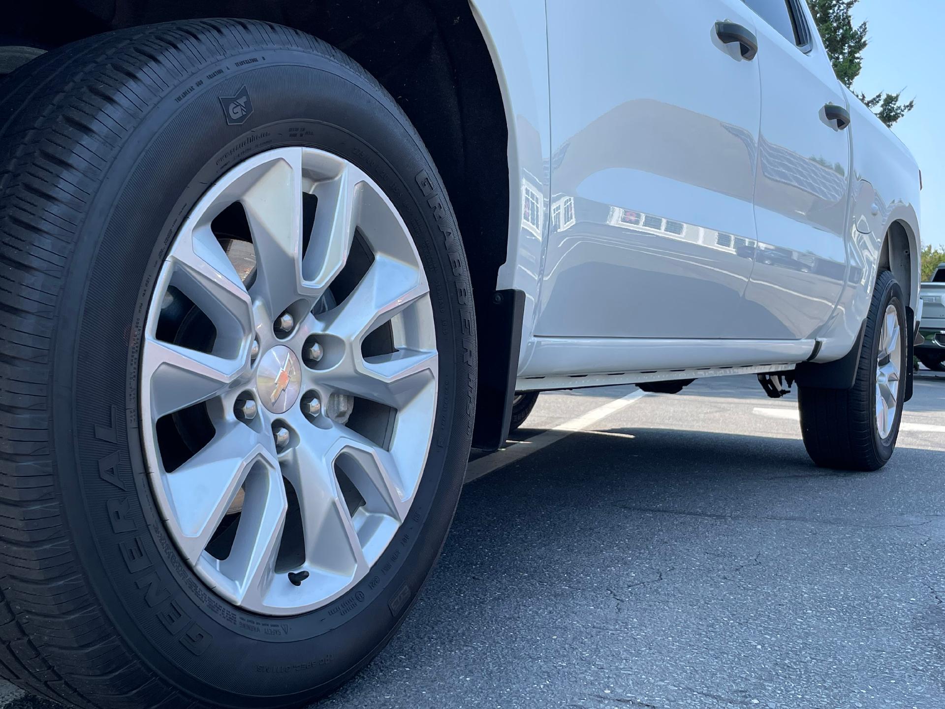 new 2021 Chevrolet Silverado 1500 car, priced at $37,995