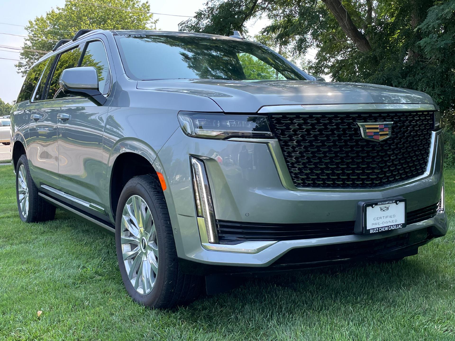 new 2023 Cadillac Escalade ESV car