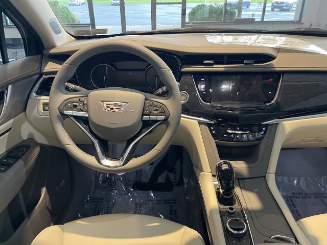 used 2025 Cadillac XT6 car, priced at $58,610