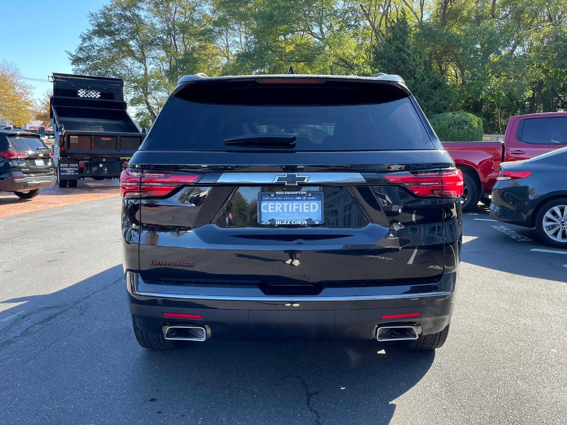 used 2023 Chevrolet Traverse car, priced at $44,995