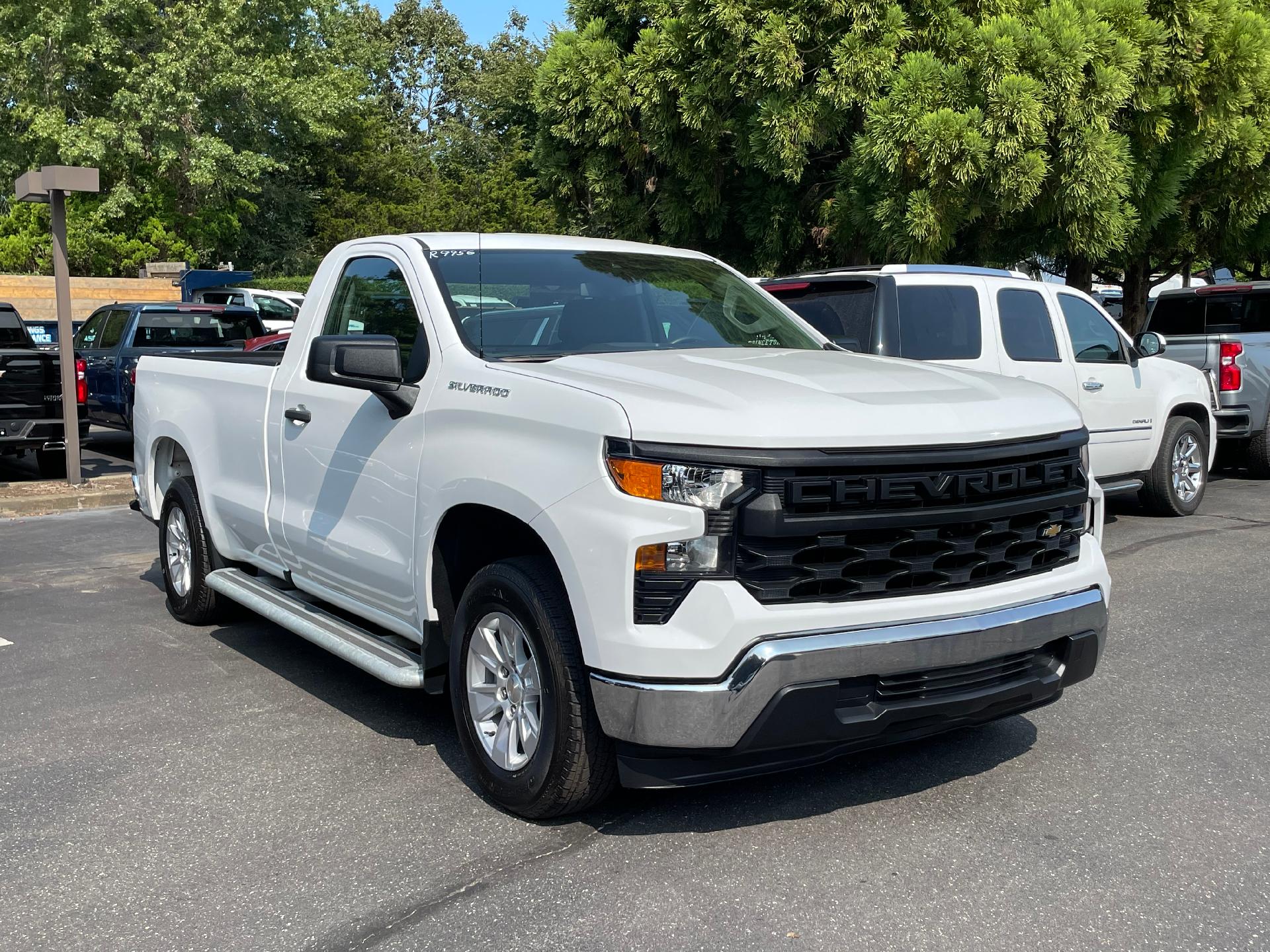 used 2023 Chevrolet Silverado 1500 car, priced at $31,995