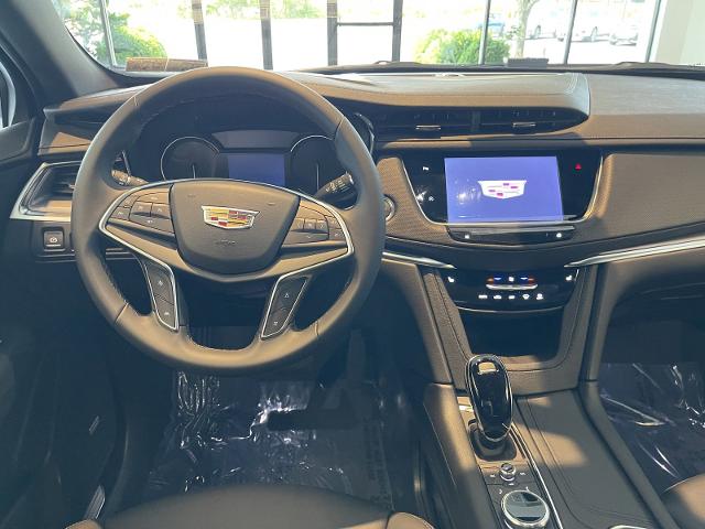 used 2025 Cadillac XT5 car, priced at $46,015