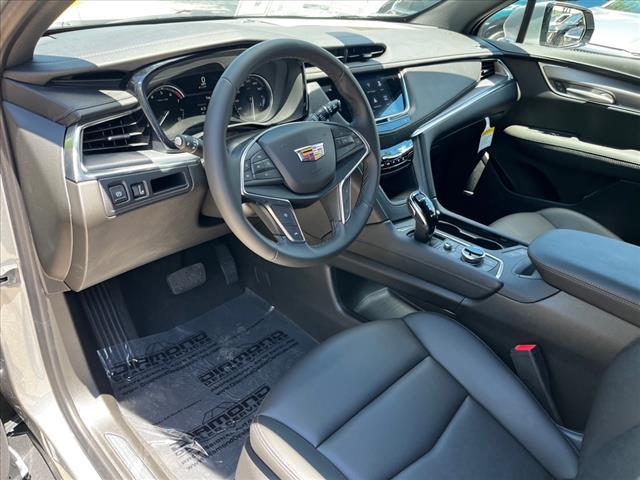 used 2024 Cadillac XT5 car, priced at $44,290