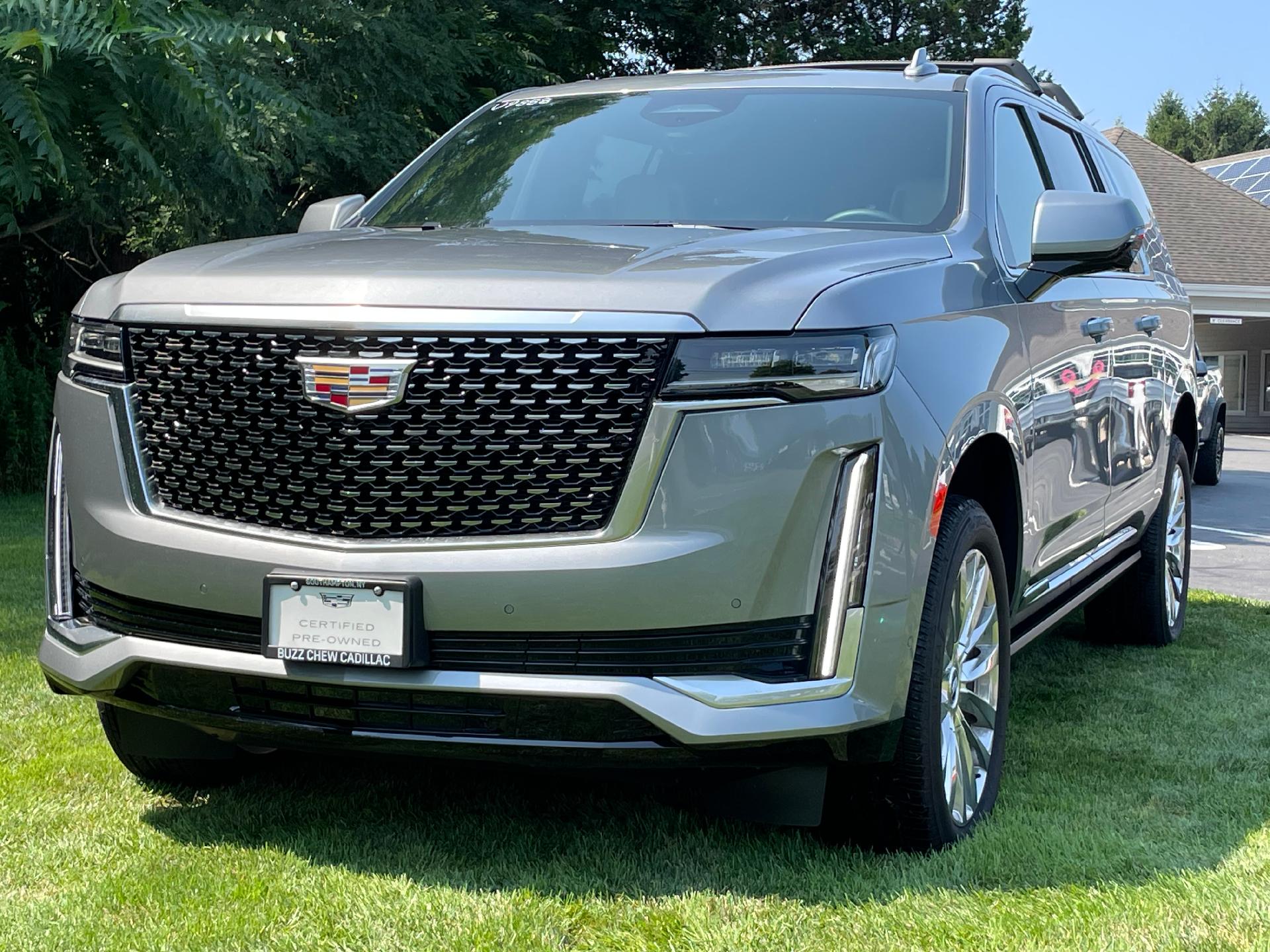 new 2023 Cadillac Escalade ESV car