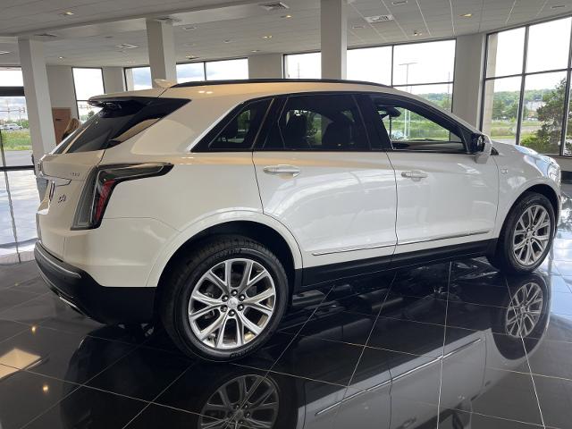 new 2021 Cadillac XT5 car, priced at $28,999