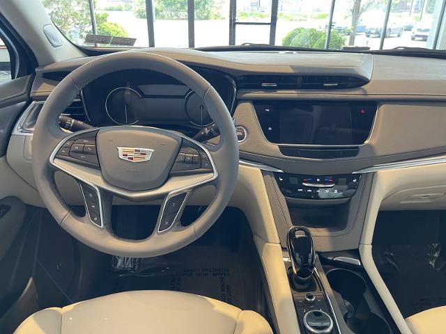 used 2025 Cadillac XT5 car, priced at $51,940