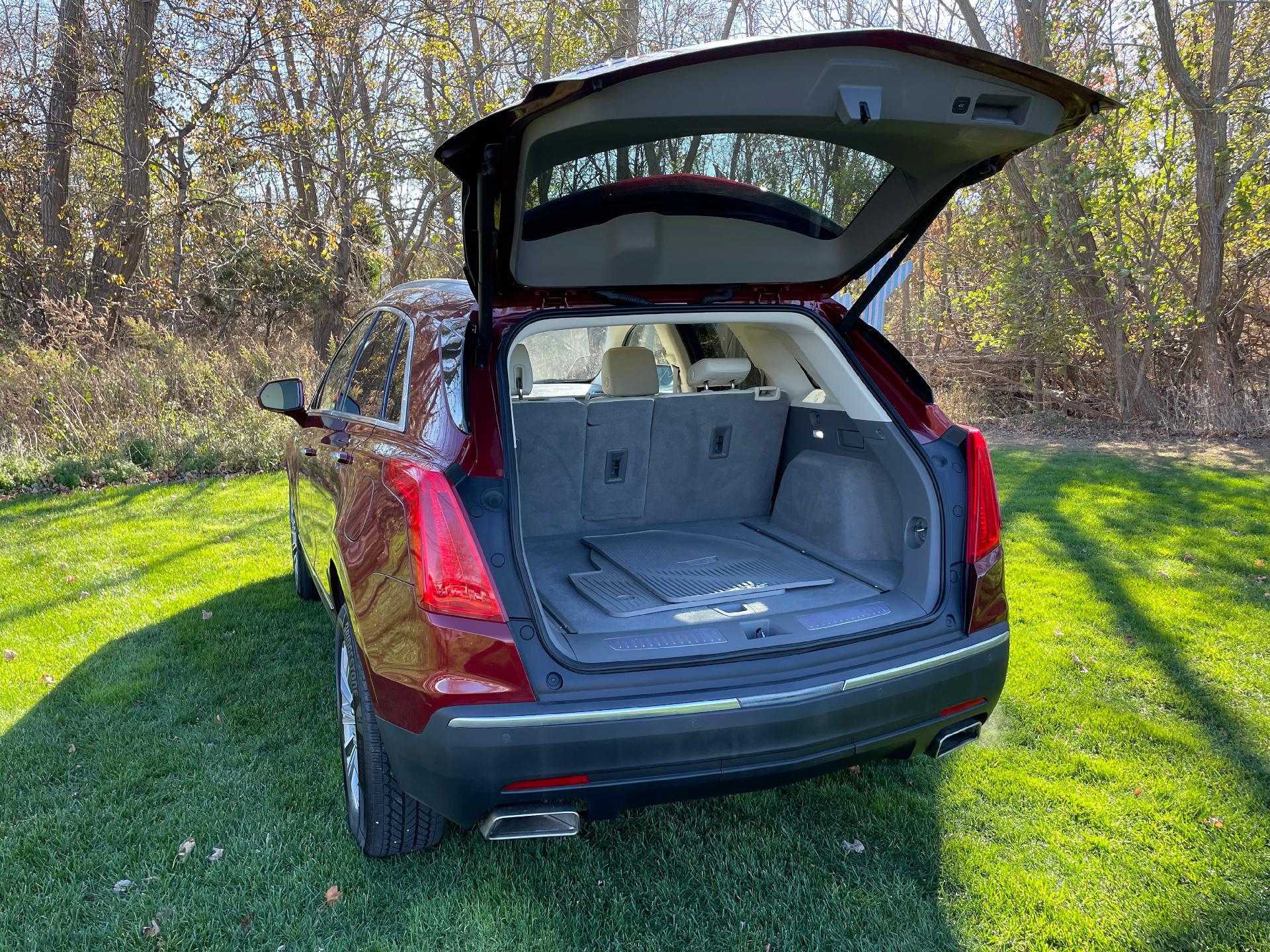 new 2018 Cadillac XT5 car, priced at $29,995