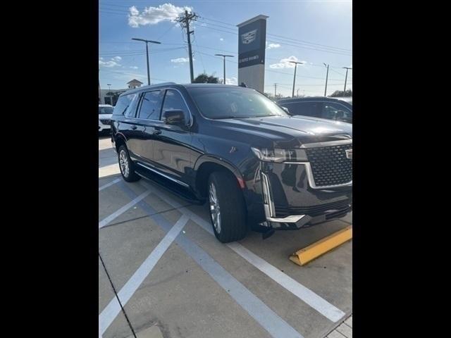 used 2022 Cadillac Escalade ESV car, priced at $73,529