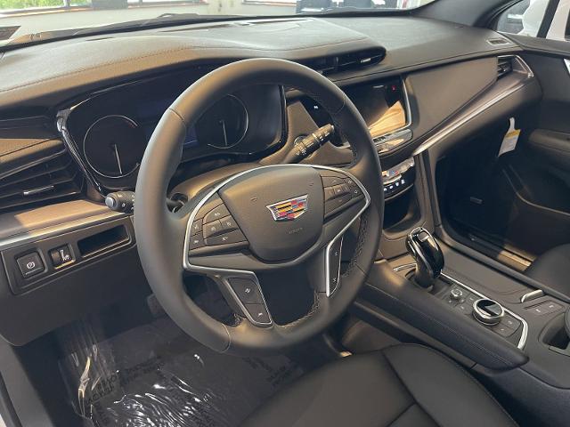 used 2025 Cadillac XT5 car, priced at $46,240